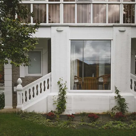 La Cardenosa De Cantabria *