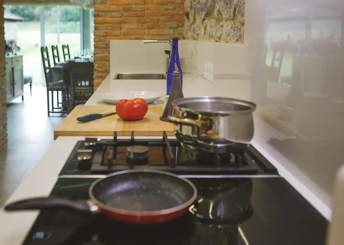 La Cardenosa De Cantabria Rada (Cantabria)