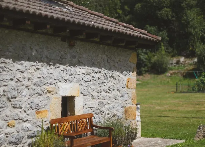 La Cardenosa De Cantabria *